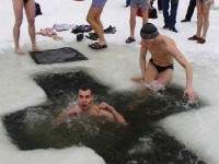 На Крещение в Подмосковье будет организовано почти 100 прорубей для купания