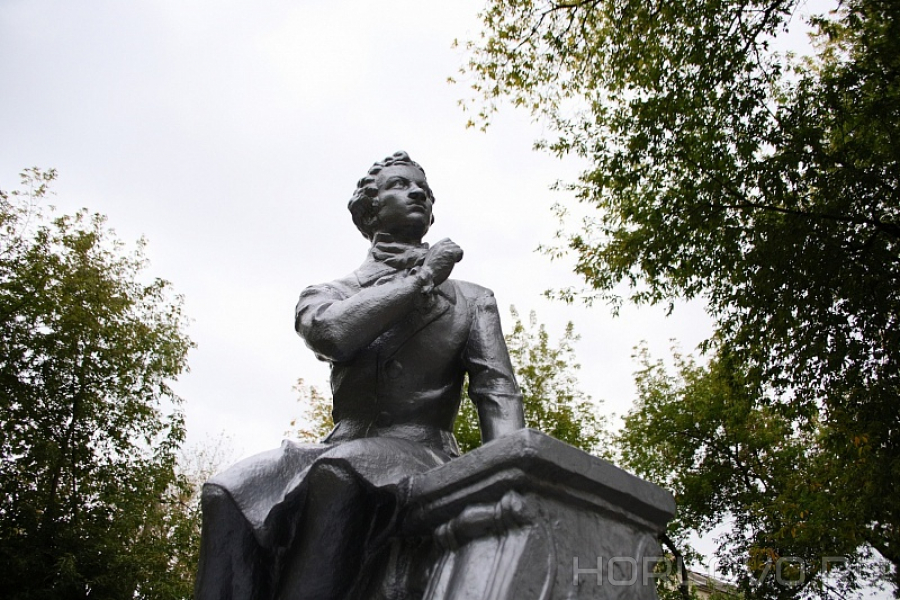 В Воскресенске благоустроен сквер с памятником Александру Пушкину