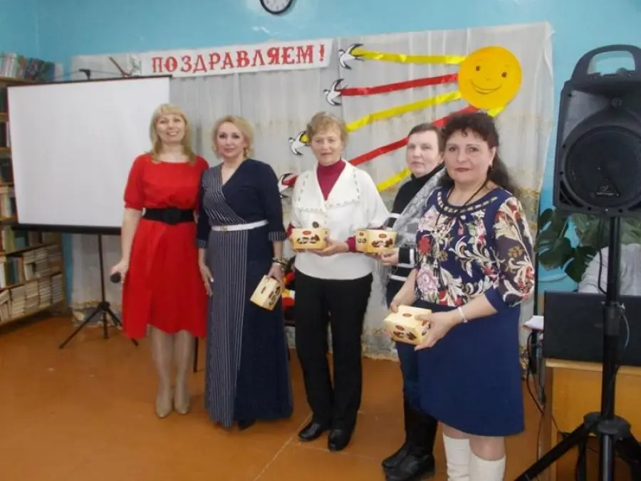 «И вновь душа поэзией полна»
